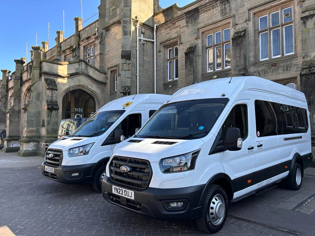 Travel Swift minibus available for local and UK-wide group travel